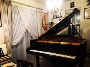 ソボレフ智子ピアノ教室のレッスン室